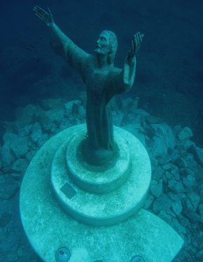 cristo degli abissi statua sommersa san fruttuoso di Camogli